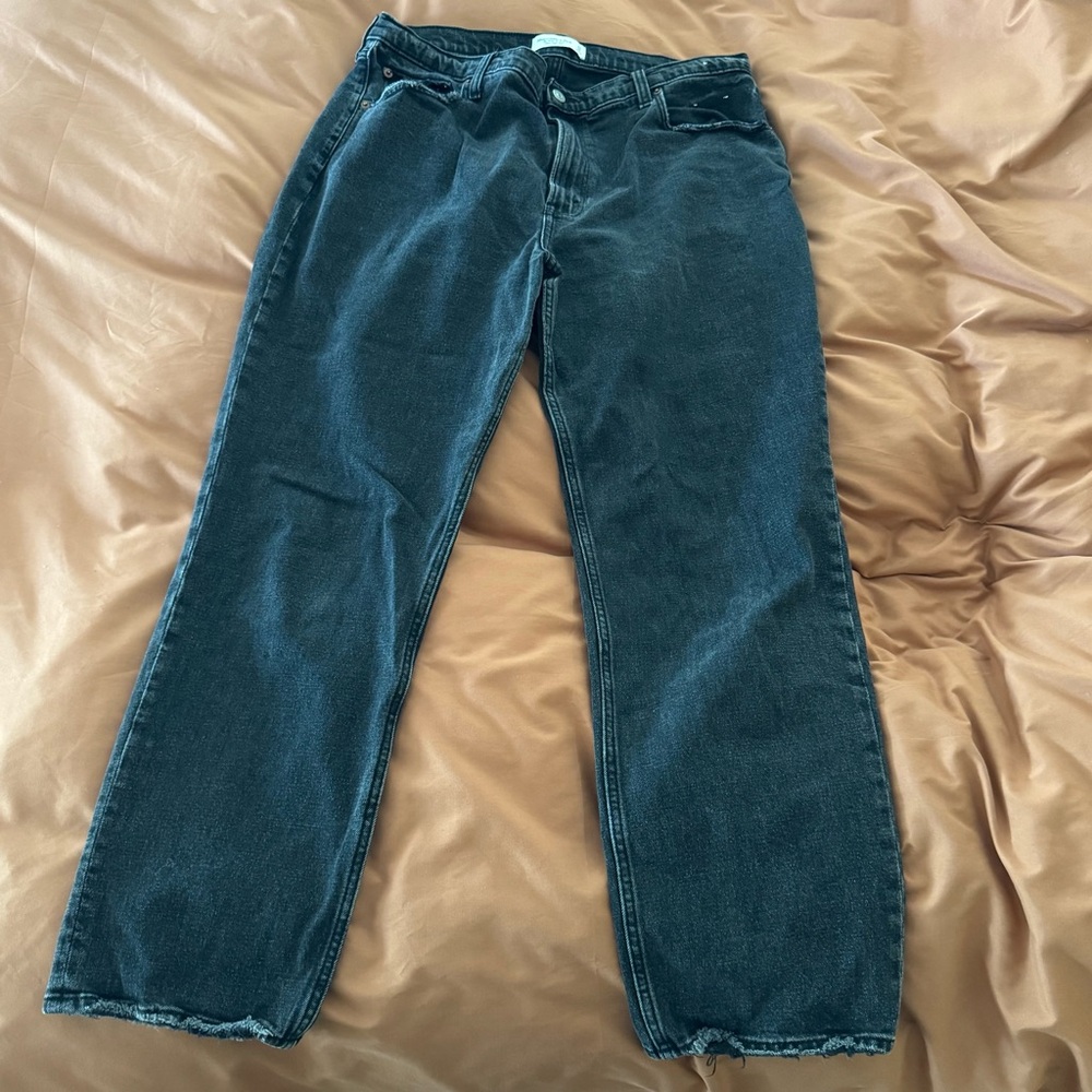 Abercrombie & Fitch Ankle Straight Ultra High Rise black jeans size 33